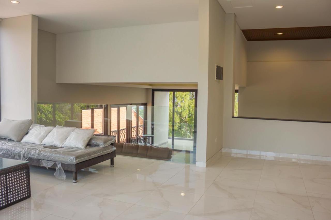 Villa Dago Pakar Bandung Esterno foto